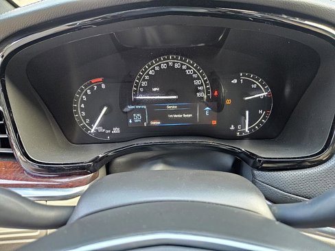 Used 2018 Cadillac XT5 Luxury w/ Driver Awareness Package image 28