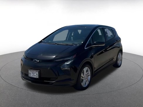 Used 2023 Chevrolet Bolt LT w/ Driver Confidence Package image 6