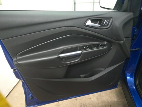 Used 2017 Ford Escape SE image 16