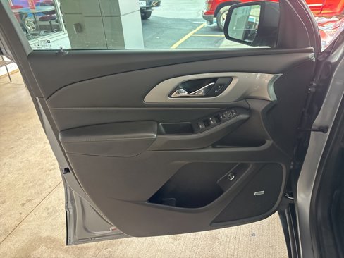 Used 2021 Chevrolet Traverse RS image 6