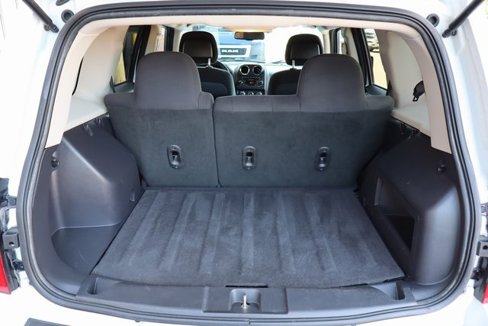 Used 2016 Jeep Patriot Latitude image 28