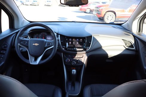 Used 2022 Chevrolet Trax LT w/ LT Convenience Package image 35