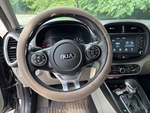 Certified 2020 Kia Soul LX image 10