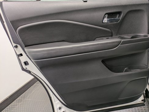 Certified 2019 Honda Passport Touring image 22