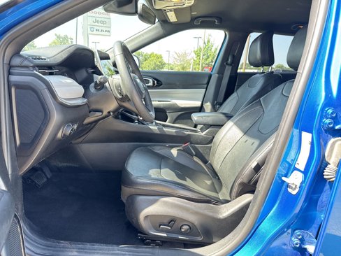 Used 2023 Jeep Compass Limited image 4