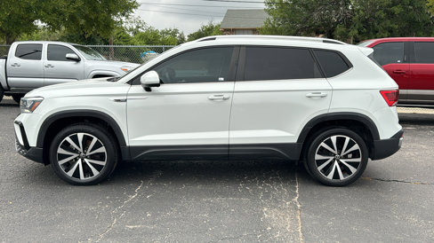 Used 2022 Volkswagen Taos SE image 5