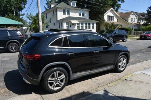 Used 2021 Mercedes-Benz GLA 250 4MATIC image 5