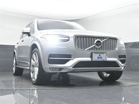 Used 2016 Volvo XC90 T6 Inscription w/ Vision Package image 10
