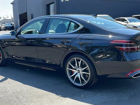 Used 2025 Genesis G70 2.5T image 11