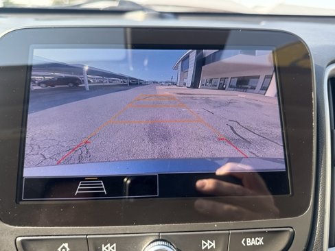 Used 2023 Chevrolet Malibu LT image 14
