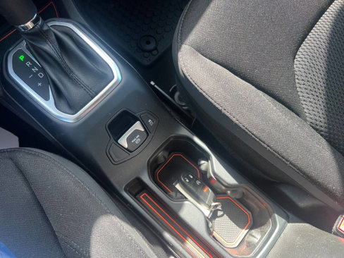 Used 2020 Jeep Renegade Altitude w/ UConnect 8.4 Nav Group image 15