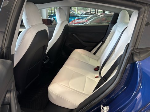 Used 2021 Tesla Model 3 Standard Range Plus image 45