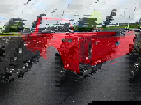 New 2025 Ford F350 XLT image 3