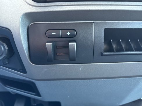 Used 2015 Ford F350 XLT image 32