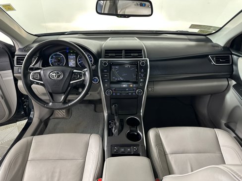 Used 2016 Toyota Camry XLE image 14