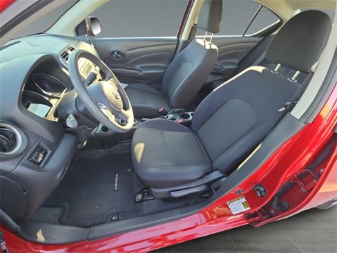 Used 2012 Nissan Versa SV w/ Convenience Pkg image 13