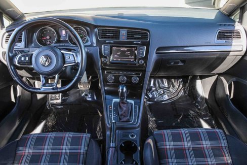 Used 2015 Volkswagen GTI SE image 12