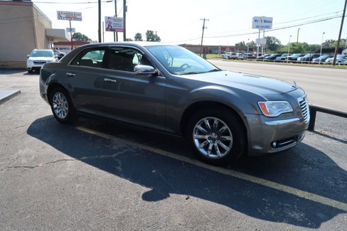 Used 2012 Chrysler 300 Limited image 2