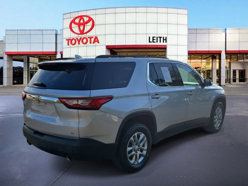 Used 2019 Chevrolet Traverse LT image 5