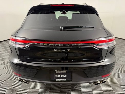 Certified 2021 Porsche Macan S image 6