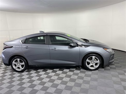 Used 2018 Chevrolet Volt LT w/ Comfort Package image 10