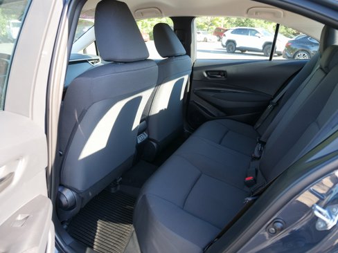 Used 2025 Toyota Corolla LE image 14