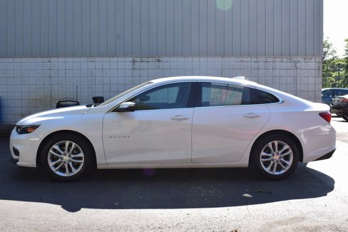 Used 2017 Chevrolet Malibu LT image 4
