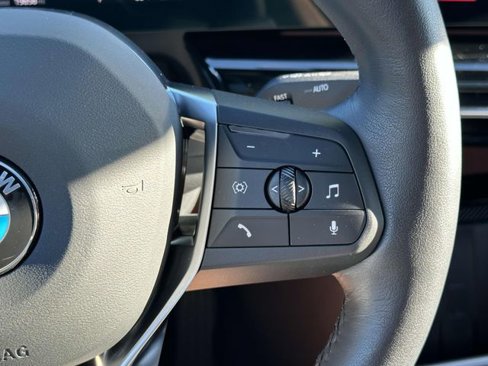 Certified 2025 BMW X2 xDrive28i image 32