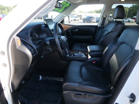 Used 2023 Nissan Armada SL w/ Captain's Chairs Package image 17