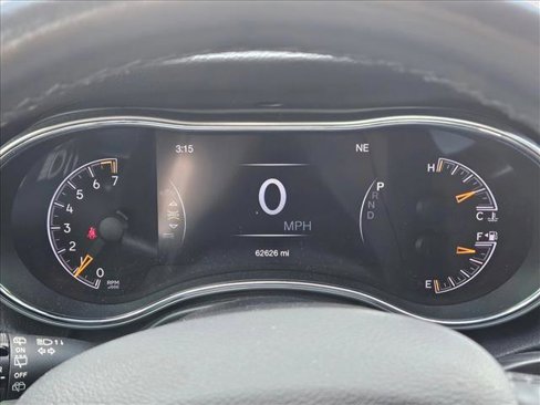 Used 2020 Jeep Grand Cherokee Laredo image 10