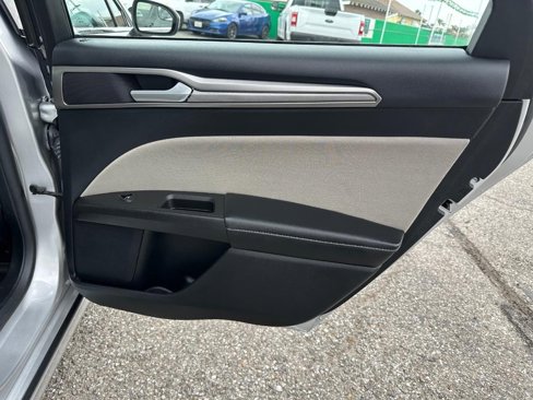 Used 2017 Ford Fusion S image 28
