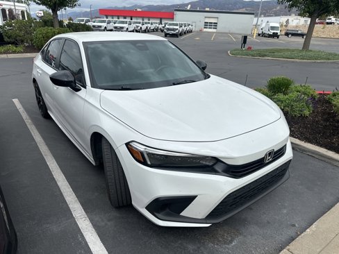 Used 2023 Honda Civic Sport image 3