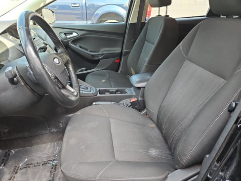 Used 2015 Ford Focus SE w/ SE Sport Package image 10