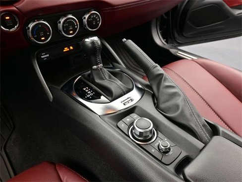 Used 2020 MAZDA MX-5 Miata RF Grand Touring image 9