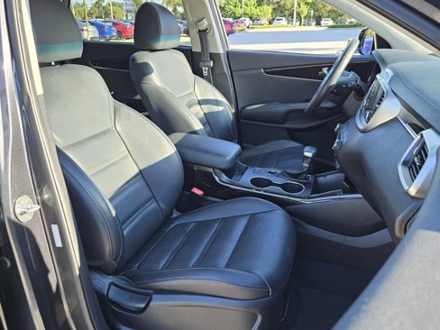 Used 2020 Kia Sorento EX image 25