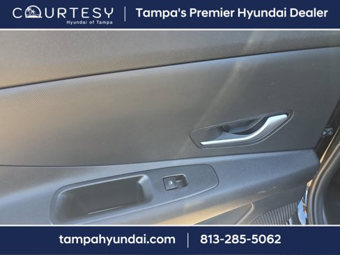 Used 2023 Hyundai Elantra SEL image 8