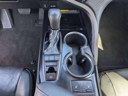 Used 2019 Toyota Camry XLE image 27