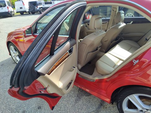 Used 2013 Mercedes-Benz C 250 Sedan image 13