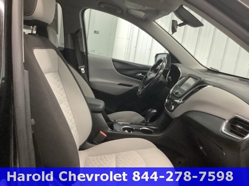 Used 2018 Chevrolet Equinox LT image 11
