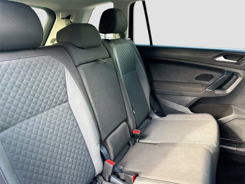 Used 2018 Volkswagen Tiguan S image 31