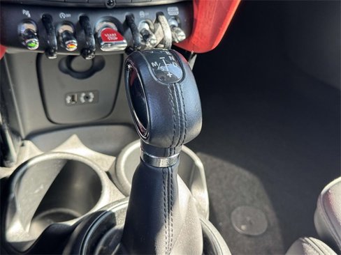 Used 2018 MINI Cooper S image 29