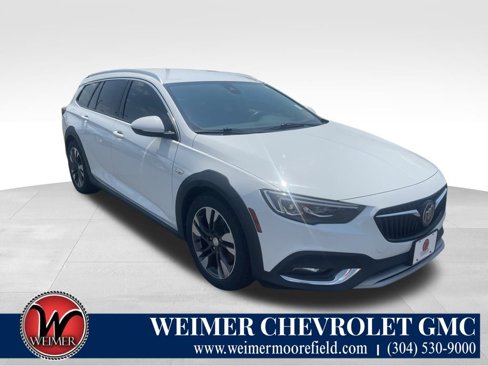 Used 2018 Buick Regal Essence w/ Driver Confidence Package #1 image 1