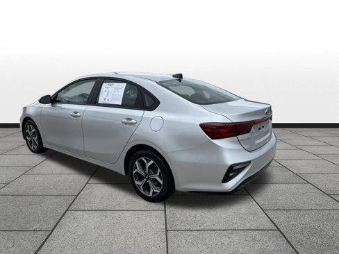 Used 2021 Kia Forte LXS image 3