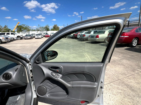 Used 2003 Pontiac Grand Am SE image 28
