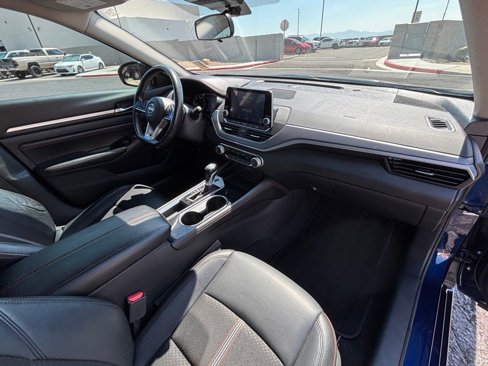 Used 2023 Nissan Altima 2.5 SR image 10