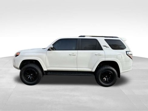 Used 2019 Toyota 4Runner TRD Off-Road Premium image 4