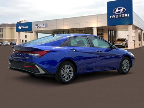 New 2025 Hyundai Elantra Hybrid image 8