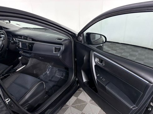Used 2015 Toyota Corolla S image 30