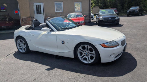 Used 2003 BMW Z4 3.0i image 1