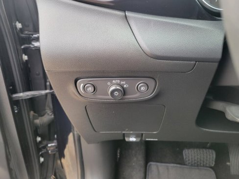 Used 2021 Buick Encore GX Select w/ Sport Touring Package image 21